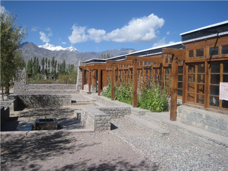 Nursery & Infant Courtyard - World Architecture award for Best Green Building in the world, 2002|Nursery & Infant Courtyard - World Architecture award for Best Green Building in the world, 2002